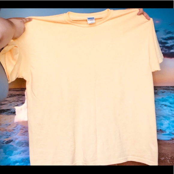 💡Yellow Tee💡 - Picture 6 of 6